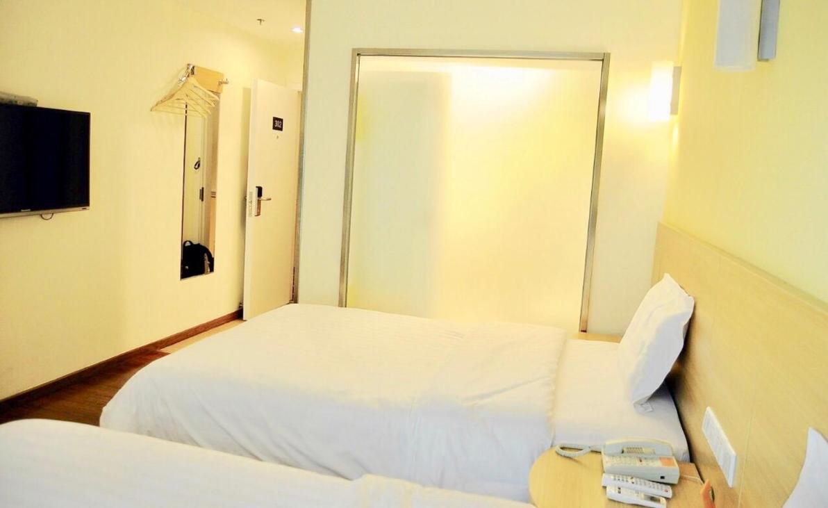 7Days Inn Guangzhou Tianhe Yantang Yue Ken Road Экстерьер фото